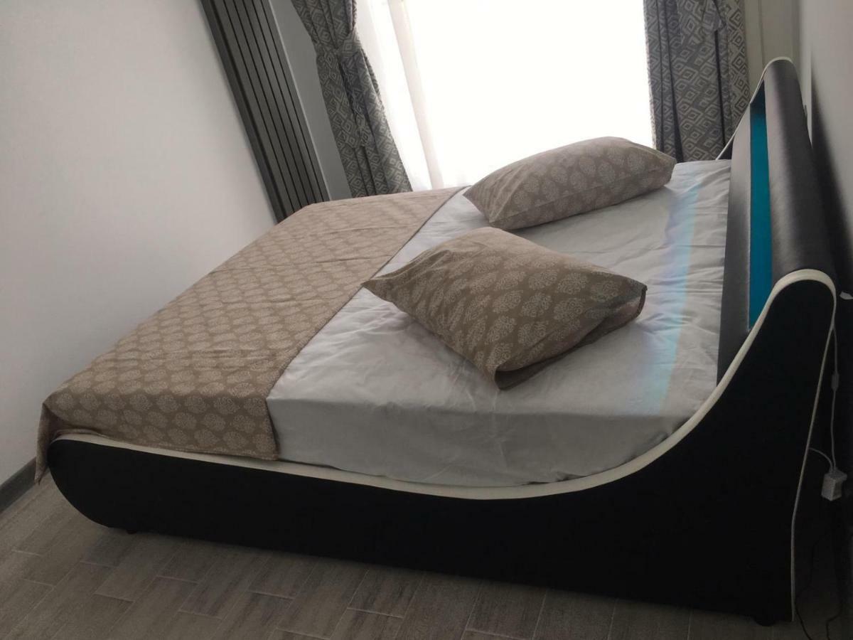 Umi Apartment Alezzi Resort Năvodari Eksteriør billede