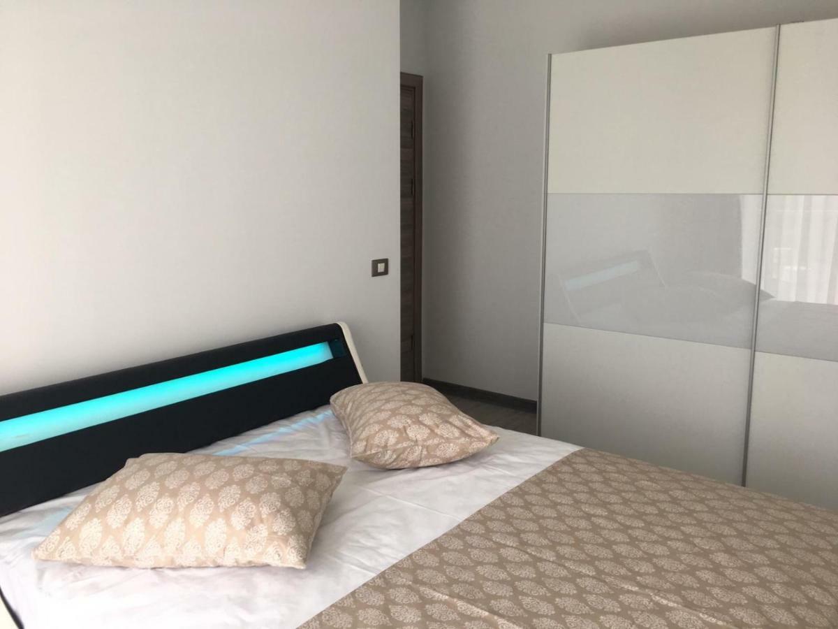 Umi Apartment Alezzi Resort Năvodari Eksteriør billede