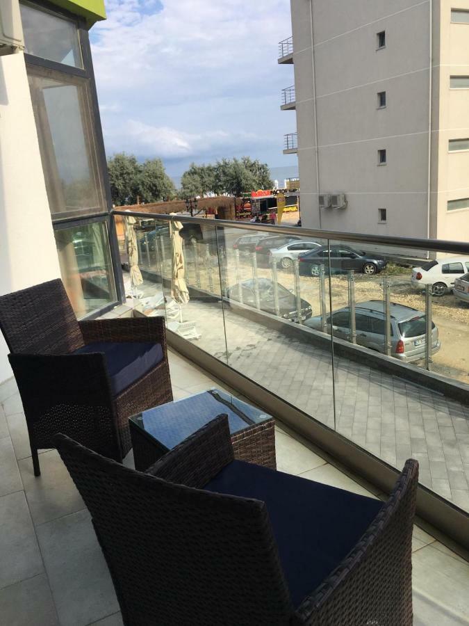 Umi Apartment Alezzi Resort Năvodari Eksteriør billede
