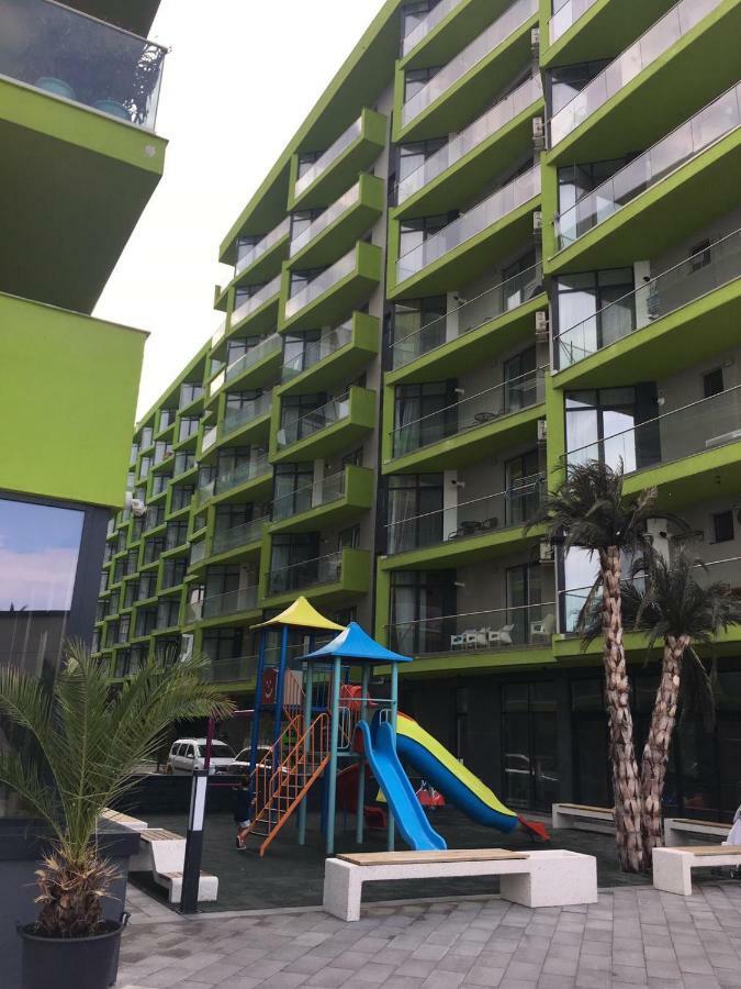 Umi Apartment Alezzi Resort Năvodari Eksteriør billede