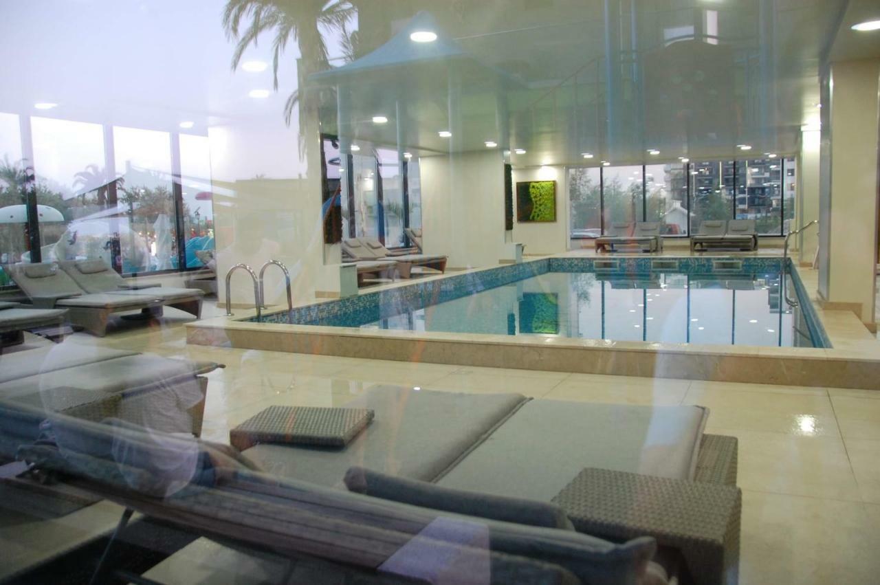 Umi Apartment Alezzi Resort Năvodari Eksteriør billede