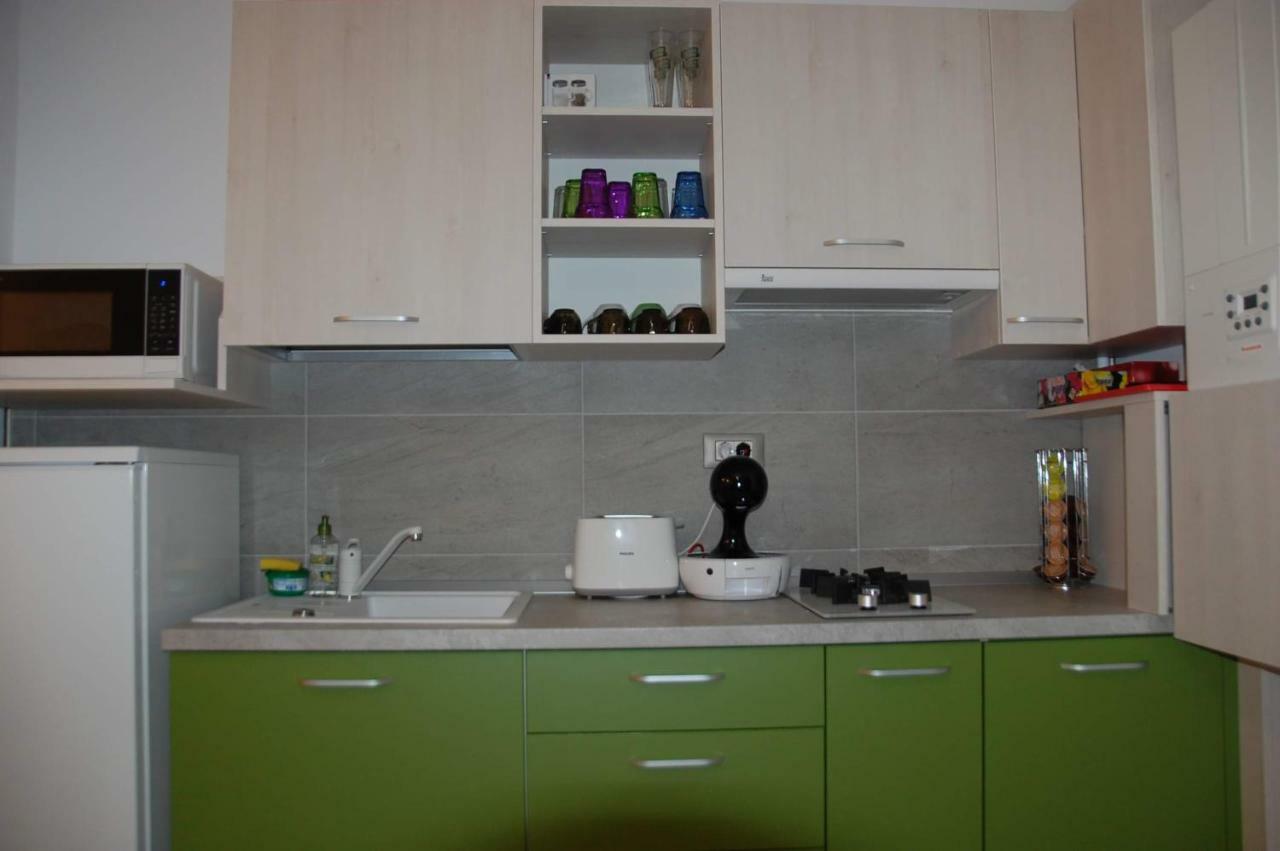 Umi Apartment Alezzi Resort Năvodari Eksteriør billede