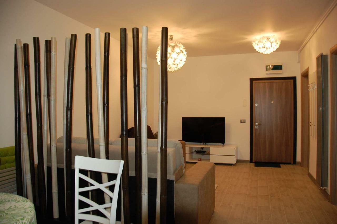 Umi Apartment Alezzi Resort Năvodari Eksteriør billede